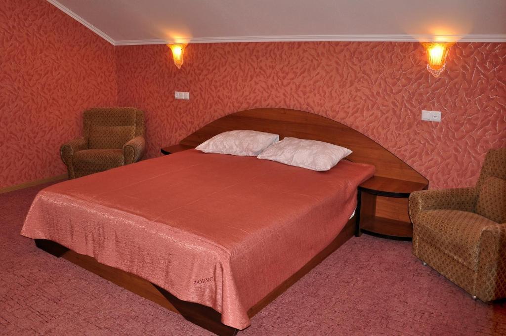 Focus Hotel Khust Εξωτερικό φωτογραφία