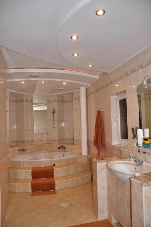 Focus Hotel Khust Εξωτερικό φωτογραφία