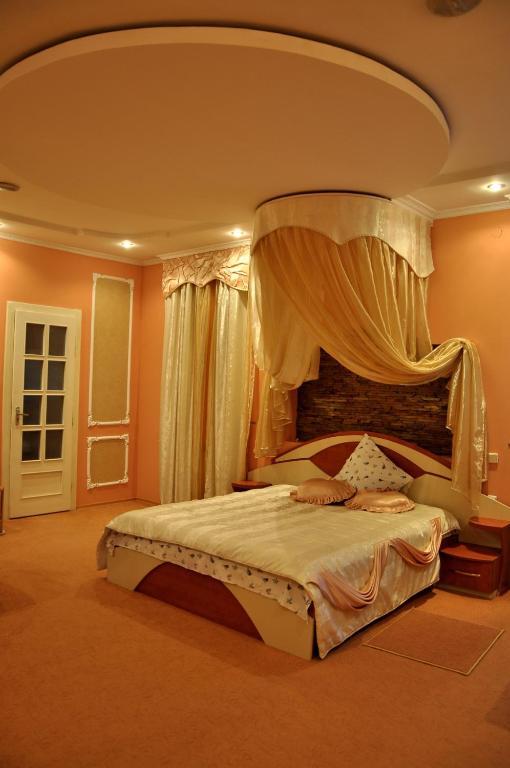 Focus Hotel Khust Εξωτερικό φωτογραφία